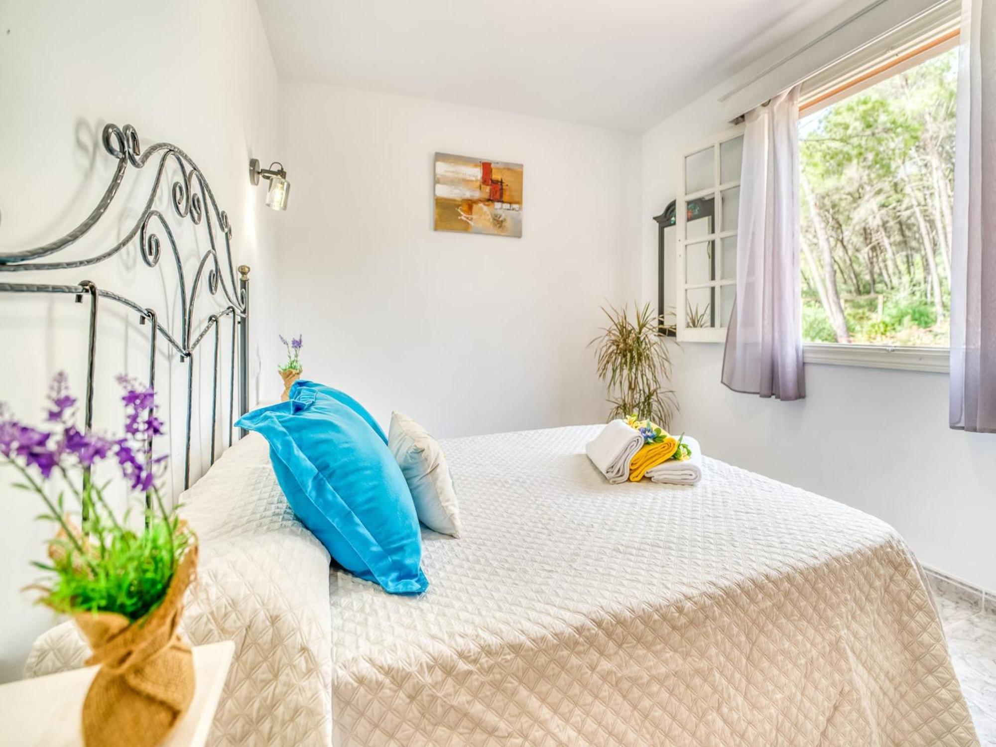 3-bedroom Country House, By The Ferienhaus Sa Pobla