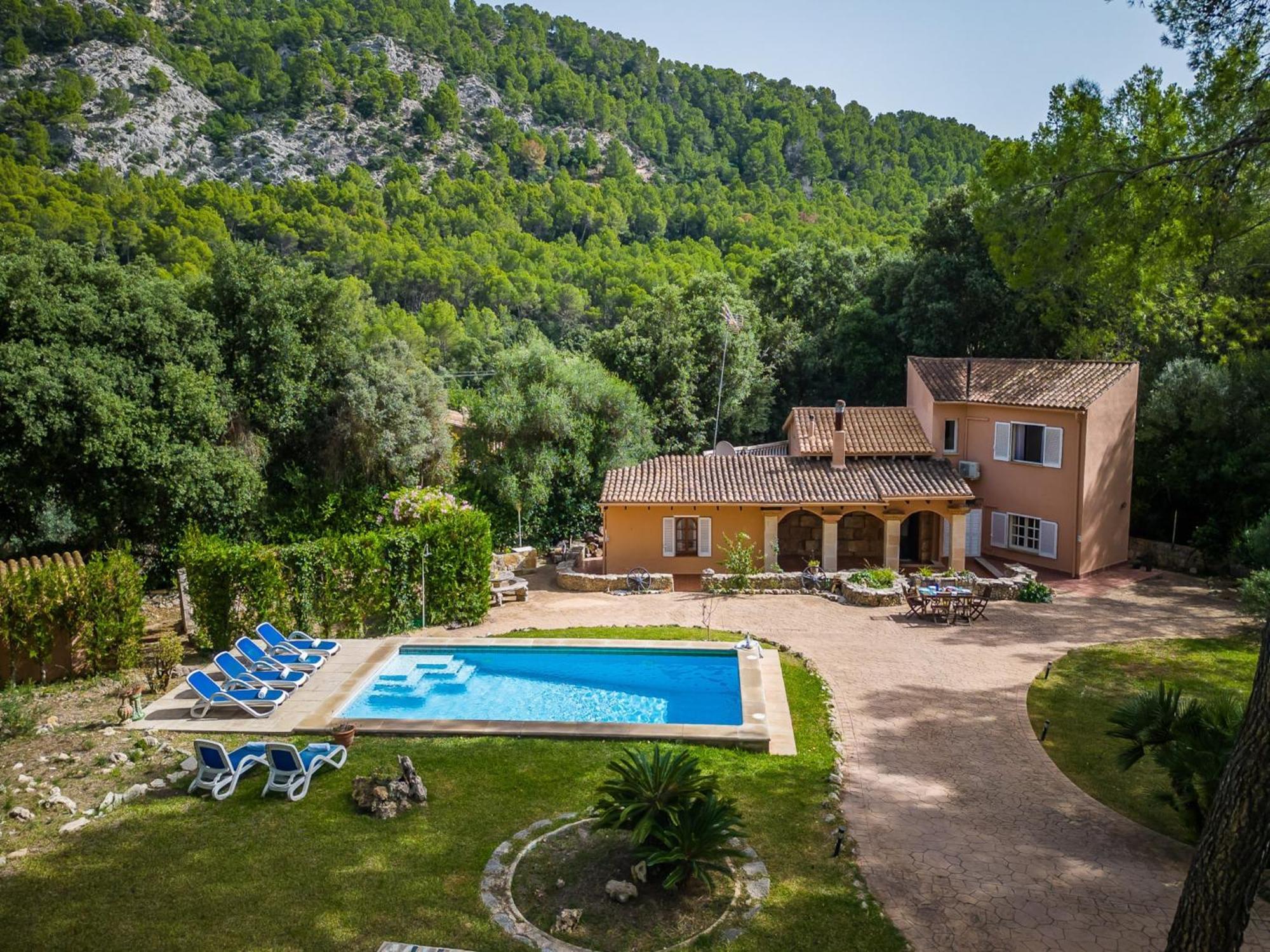 3-bedroom Country House, By The Ferienhaus *