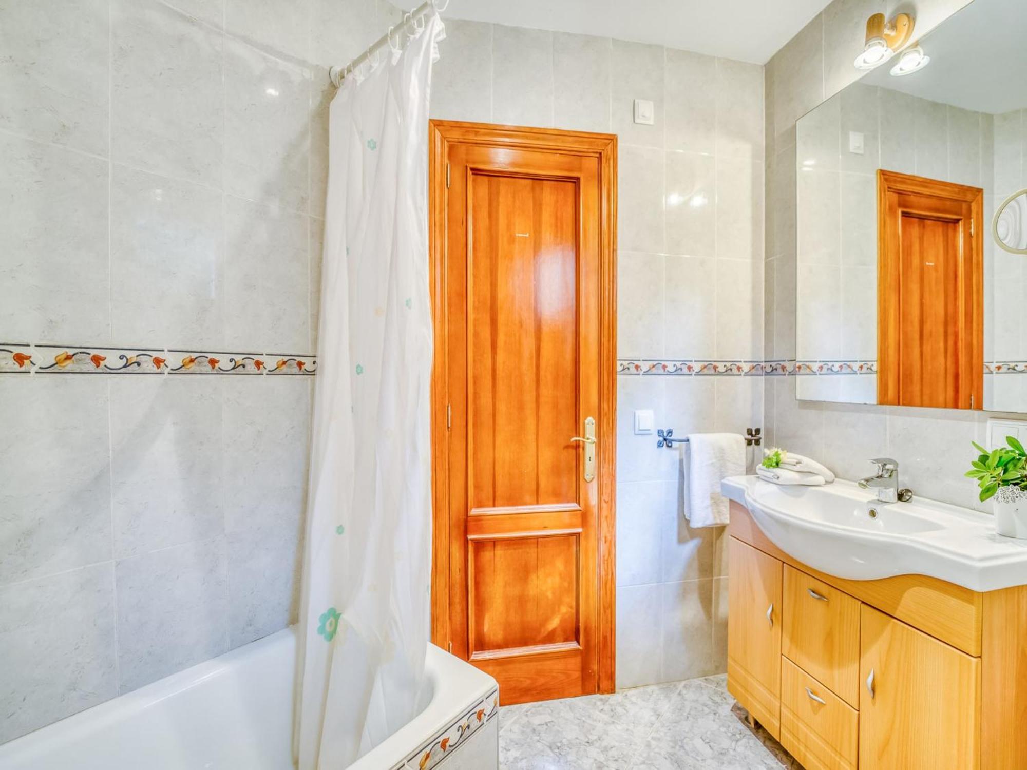 Ferienhaus 3-bedroom Country House, By The Sa Pobla